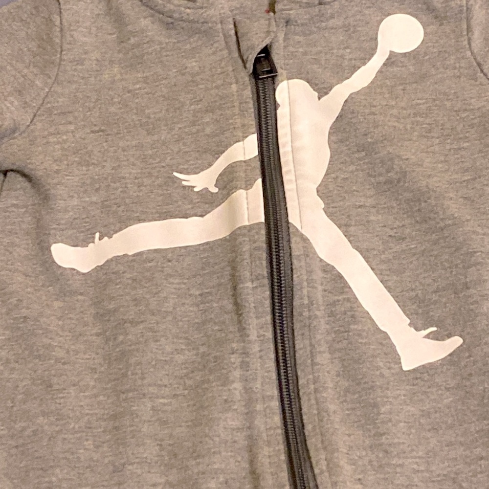 grey jordan jumpsuit - Picture 3 of 4